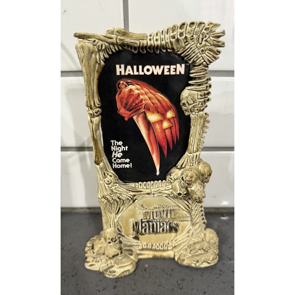 Vtg Movie Maniacs Halloween Poster Stand McFarlane Micheal Myers Bone Skull